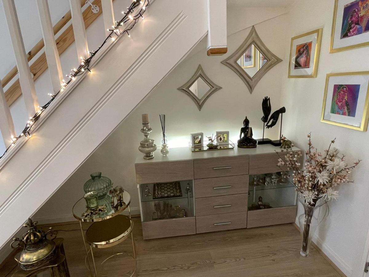 Comet place Wellingborough Extérieur photo