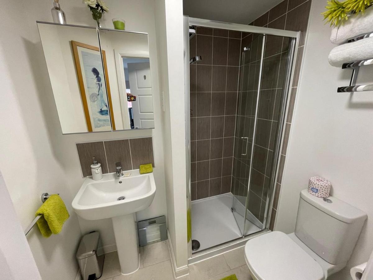 Comet place Wellingborough Extérieur photo